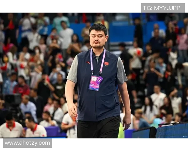 新秀崛起与姚明传奇交织的篮球之路探索与启示